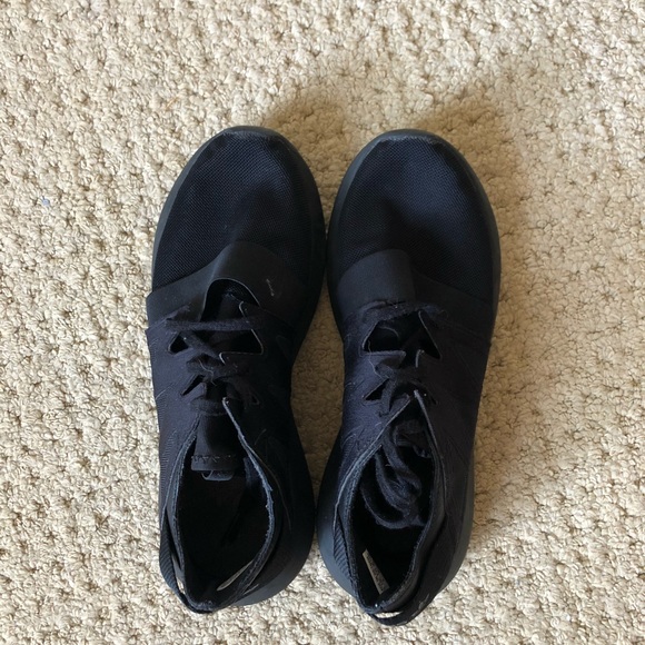 ADIDAS ALL BLACK TUBULARS - Picture 3 of 3